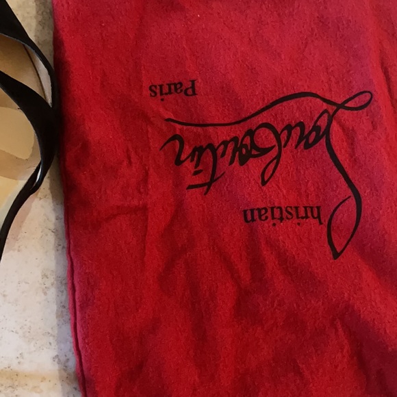 Beautiful Christian Louboutin Actina heels! - Picture 4 of 4